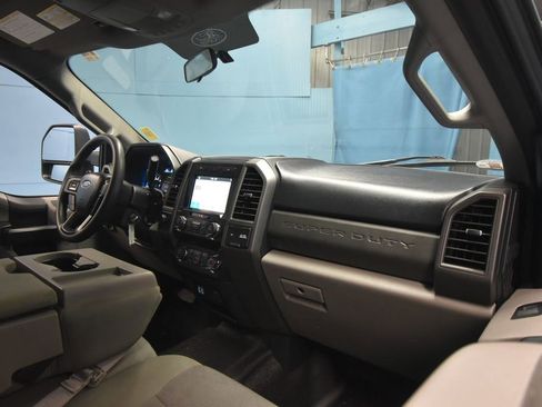 Used 2019 Ford F250 XL w/ STX Appearance Package image 24