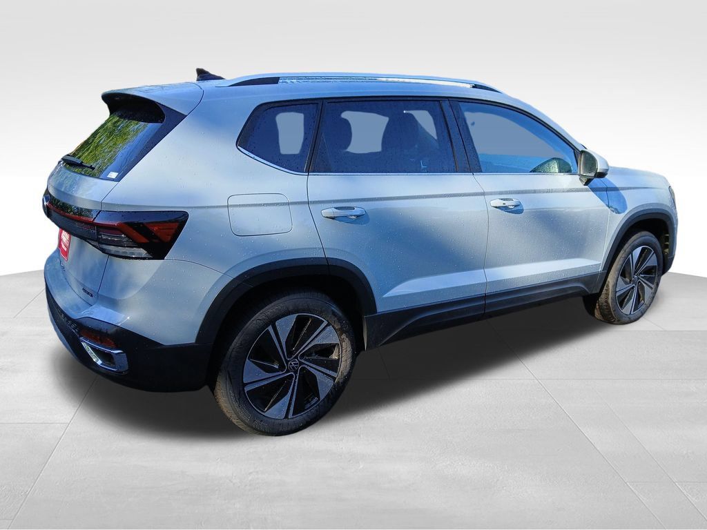 New 2026 Volkswagen Taos SE AWD/4WD image 5