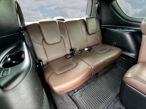 Used 2021 Nissan Armada Platinum w/ Captain's Chairs Package RWD image 28