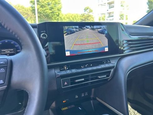 Used 2025 Toyota Camry XSE FWD image 23