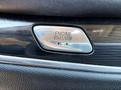 Used 2019 Buick Enclave Premium image 32