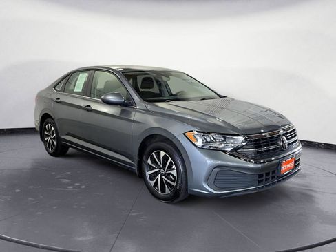 Used 2024 Volkswagen Jetta S FWD image 3