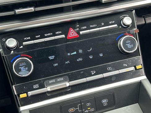 New 2026 Hyundai Santa Fe SE image 26