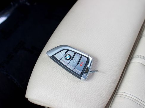 Used 2017 BMW 530i RWD image 37