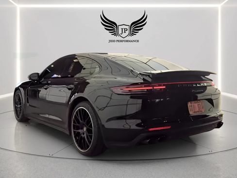 Used 2020 Porsche Panamera AWD/4WD image 6