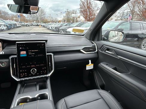 New 2026 GMC Acadia Elevation w/ Elevation Premium Package image 26