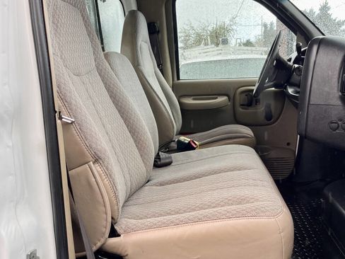 Used 2007 Chevrolet Kodiak C4500 2WD Regular Cab image 26