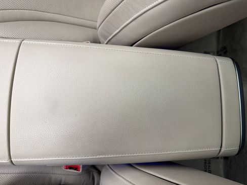 Used 2015 Mercedes-Benz S 550 Sedan w/ Sport Package w/ Sport Package image 31