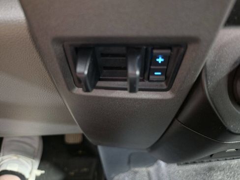 Used 2022 Ford F250 XL w/ Power Equipment Group AWD/4WD image 28
