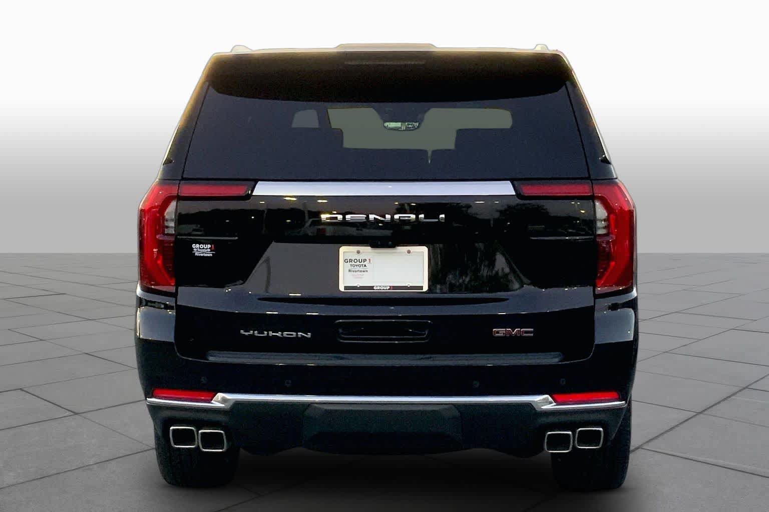Used 2025 GMC Yukon Denali w/ Denali Reserve Package AWD/4WD image 5