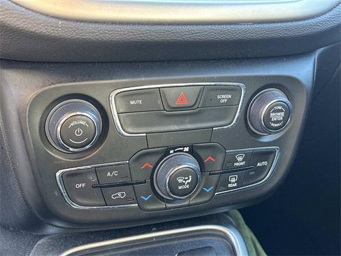 Certified 2021 Jeep Compass 80th Special Edition image 23