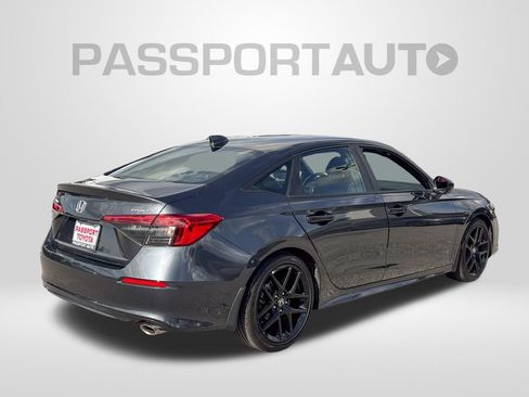 Used 2024 Honda Civic Sport image 7