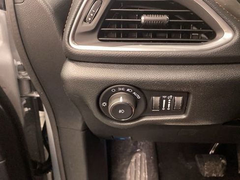 New 2026 Chrysler Pacifica Pinnacle image 20