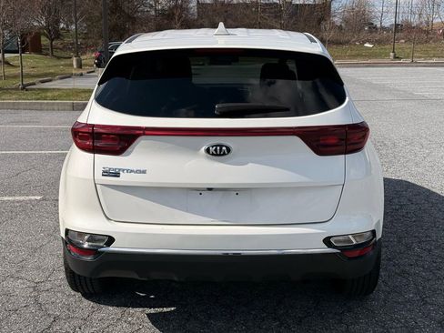 Used 2022 Kia Sportage LX image 6