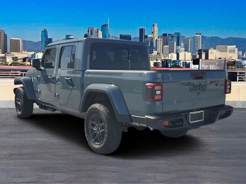 New 2026 Jeep Gladiator Sport image 5