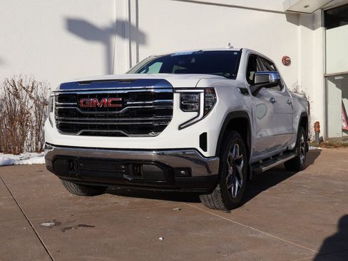 Certified 2023 GMC Sierra 1500 SLT w/ SLT Premium Package image 3