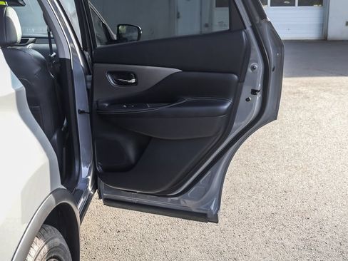 Used 2024 Nissan Murano SV w/ SV Midnight Edition Package AWD/4WD image 18