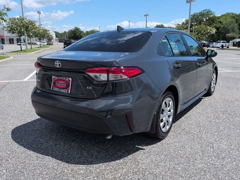 Certified 2025 Toyota Corolla LE FWD image 4