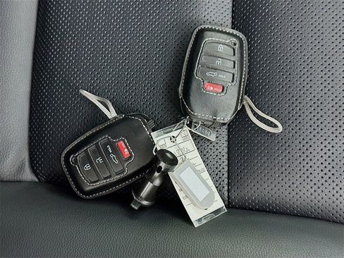 Used 2025 Toyota Land Cruiser w/ Premium Package image 35