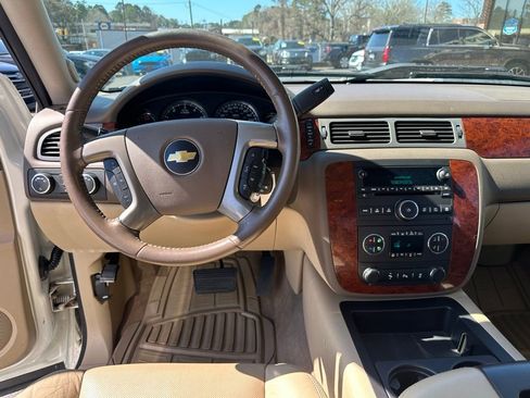 Used 2013 Chevrolet Silverado 1500 LTZ w/ LTZ White Diamond Edition image 15