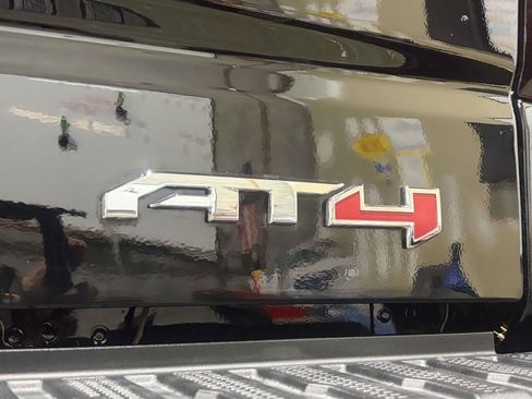 Used 2022 GMC Sierra 1500 AT4 w/ AT4 Premium Package AWD/4WD image 12