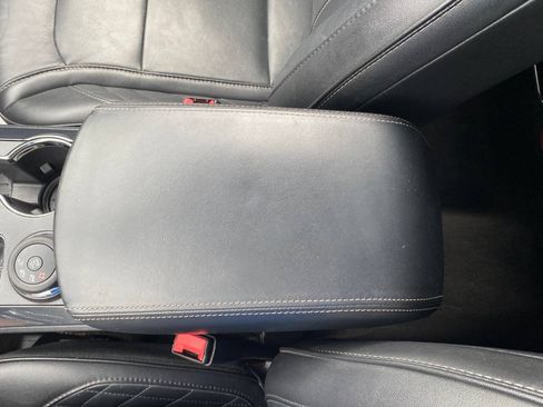 Used 2017 Ford Explorer Platinum AWD/4WD image 19