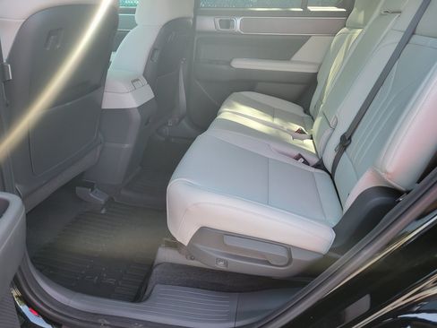 Used 2026 Hyundai Santa Fe SEL FWD image 32