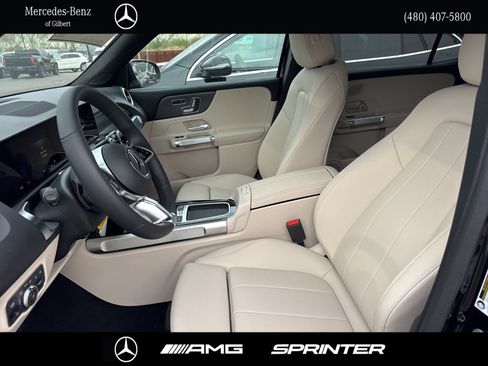 New 2026 Mercedes-Benz GLB 250 image 8