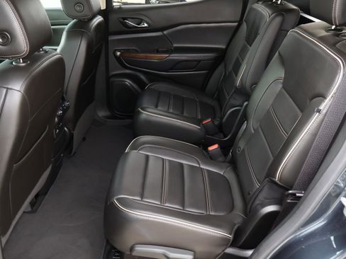 Used 2020 GMC Acadia Denali w/ Technology Package image 20