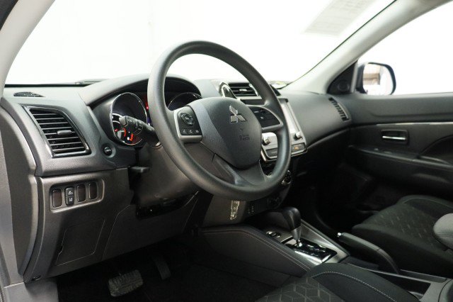 Used 2026 Mitsubishi Outlander Sport AWD image 6