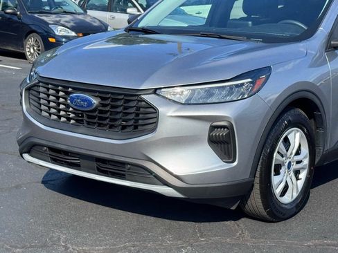 Used 2024 Ford Escape FWD image 30
