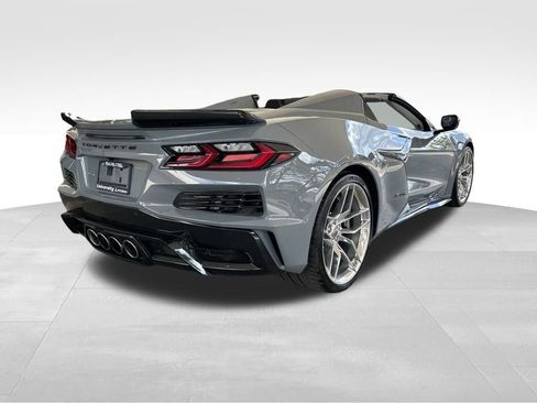 Used 2025 Chevrolet Corvette Z06 image 5