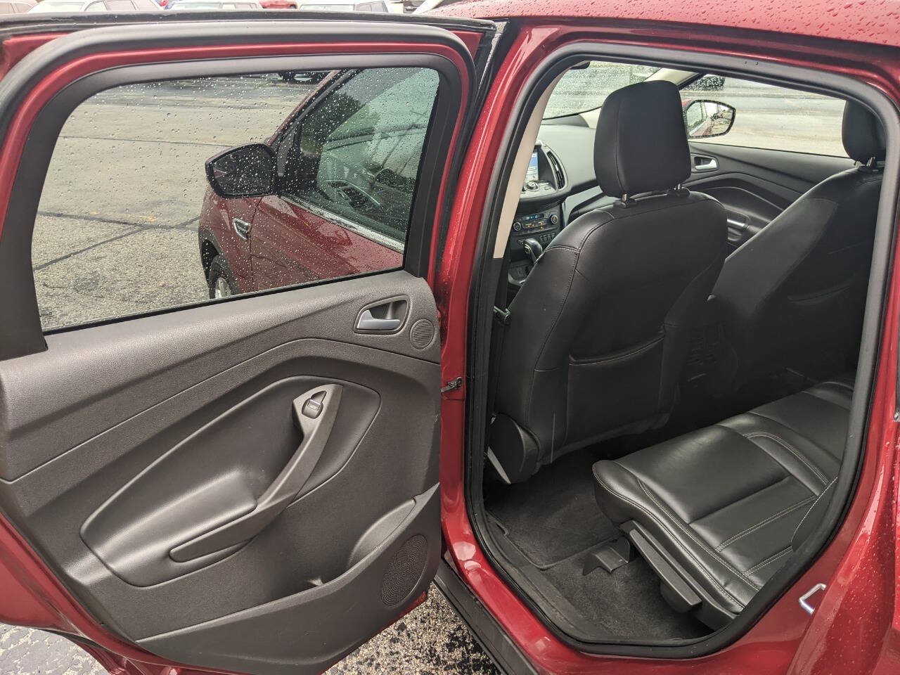 Used 2018 Ford Escape Titanium AWD/4WD image 11
