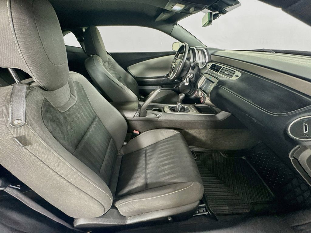 Used 2014 Chevrolet Camaro LS RWD image 30