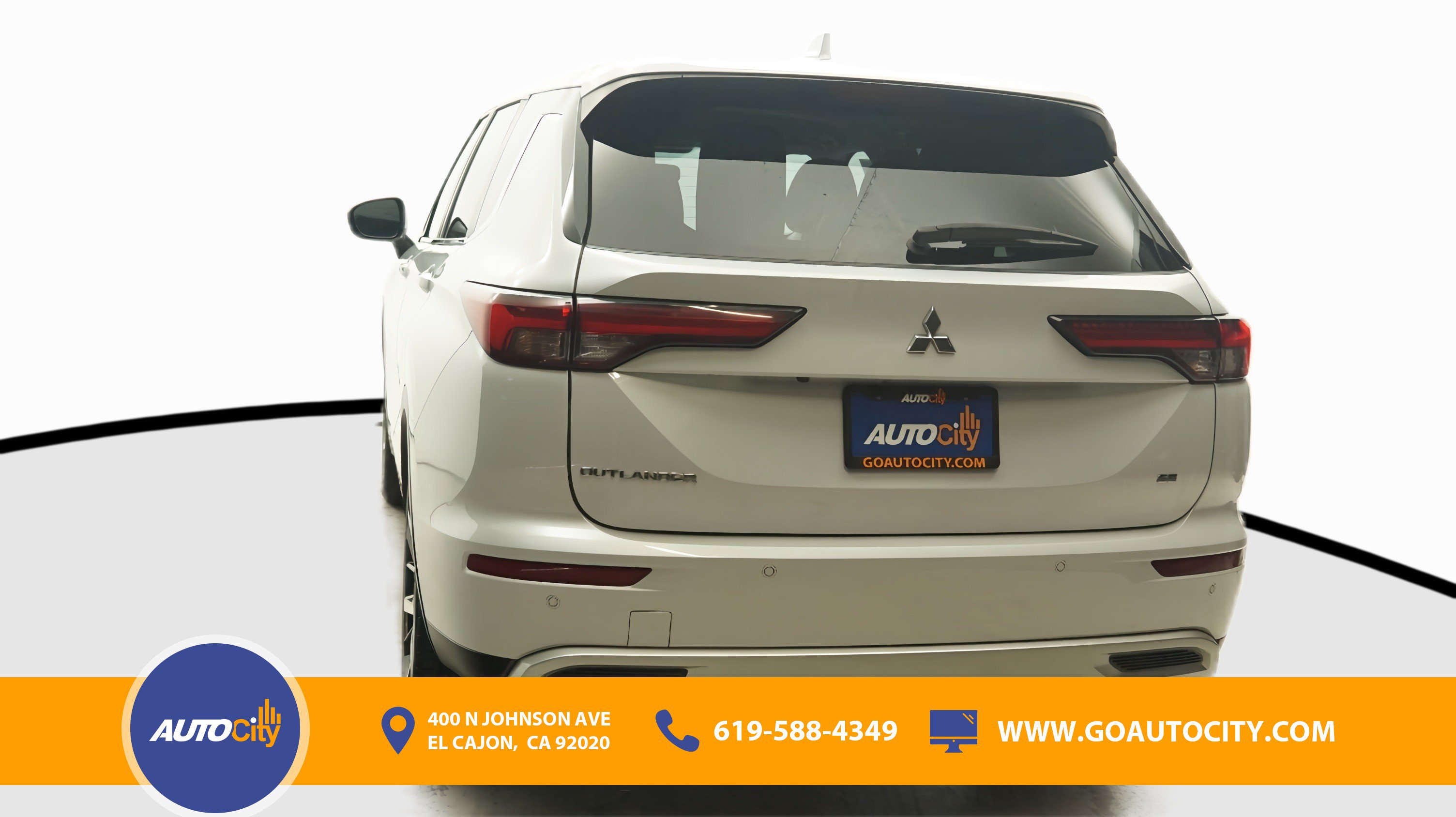 Used 2024 Mitsubishi Outlander SE AWD/4WD image 16