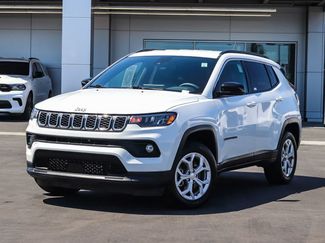 Used 2024 Jeep Compass Latitude AWD/4WD video 1