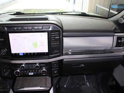 Used 2024 Ford F250 Platinum w/ FX4 Off-Road Package AWD/4WD image 33