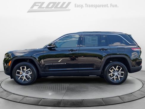 New 2025 Jeep Grand Cherokee Limited w/ Luxury Tech Group II image 4