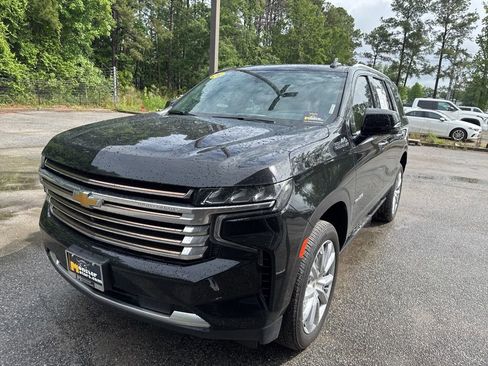 Used 2024 Chevrolet Tahoe High Country AWD/4WD image 1