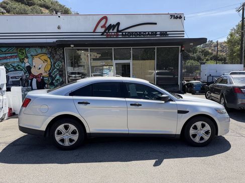 Used 2017 Ford Taurus Police Interceptor FWD image 13