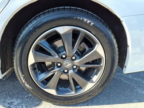 Used 2024 Honda Odyssey Elite image 19