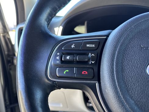 Used 2017 Kia Sportage EX w/ EX Premium Package image 19