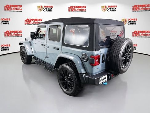 Used 2024 Jeep Wrangler Unlimited Sahara image 2