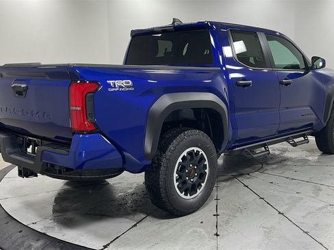 New 2025 Toyota Tacoma TRD Off-Road image 5