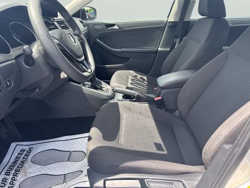 Used 2016 Volkswagen Jetta S FWD image 11