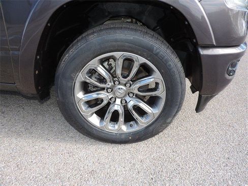 Used 2022 RAM 1500 Laramie w/ Sport Appearance Package image 9