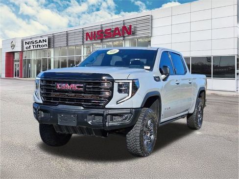 Used 2024 GMC Sierra 1500 AT4X image 3