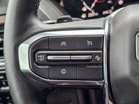 Certified 2025 GMC Yukon XL Denali w/ Sun & Power Step Package AWD/4WD image 22