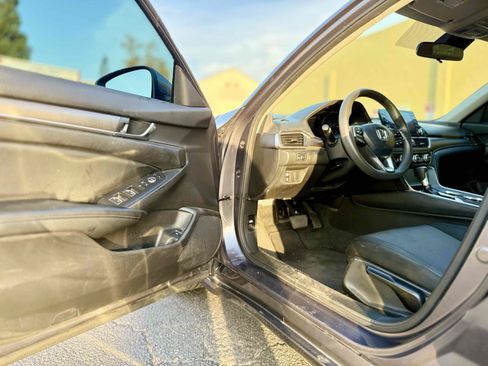 Used 2021 Honda Accord LX image 13