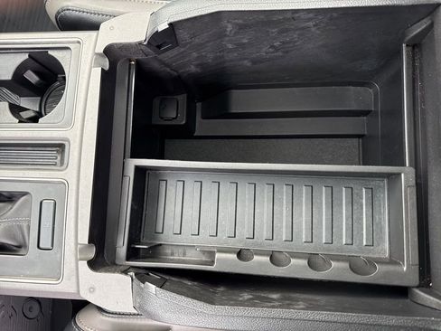 Used 2018 Ford F150 Raptor w/ Equipment Group 802A Luxury image 28